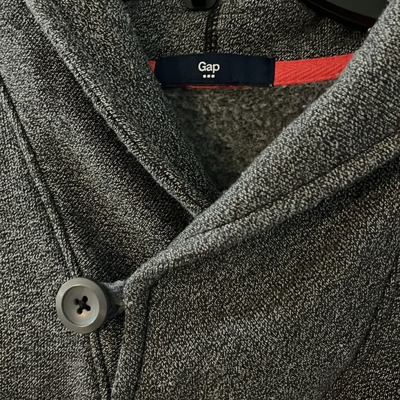 Men’s gap sweater - Picture 2 of 3